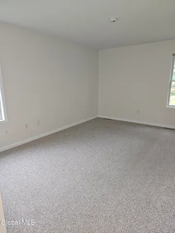 $2,100 | 2 Red Maple Lane, Unit A, Halfmoon, NY 12065