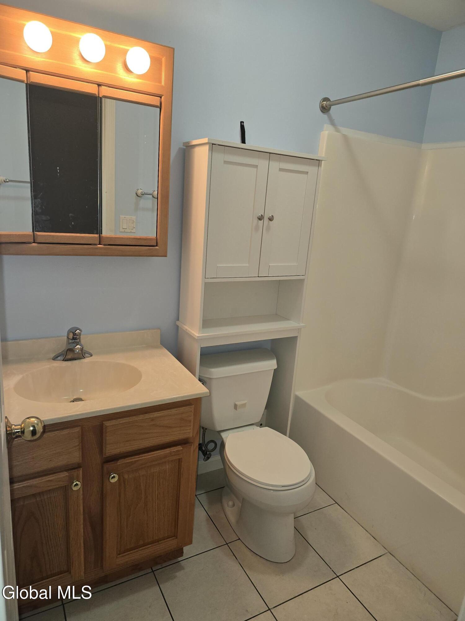 2 Red Maple Lane, Unit A Halfmoon, NY 12065 - Photo 15 of 17 20251024_095145