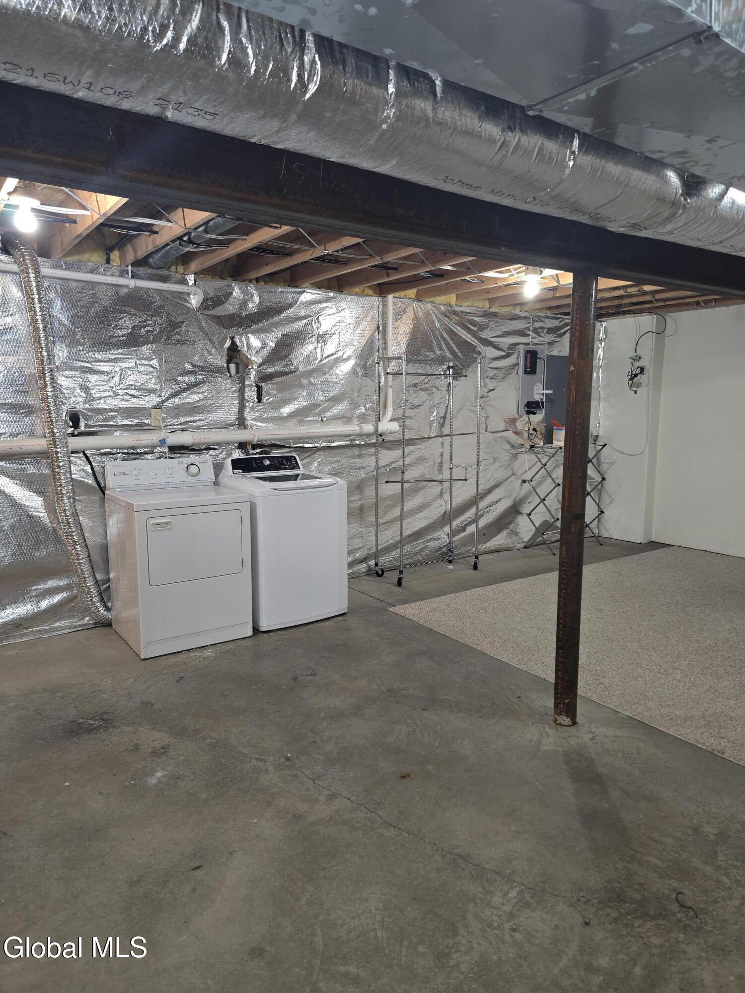 2 Red Maple Lane, Unit A Halfmoon, NY 12065 - Photo 16 of 17 20251024_095320