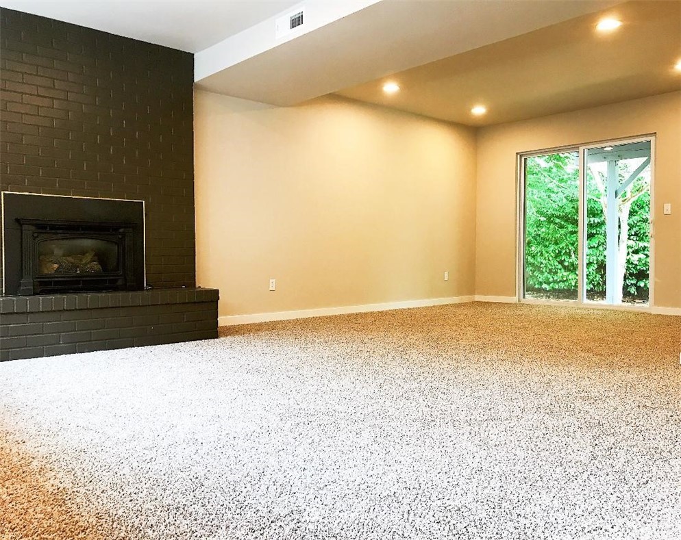 2114 Monterey Court Southeast Renton, WA 98055 - Photo 15 of 17 Gallery Image 15