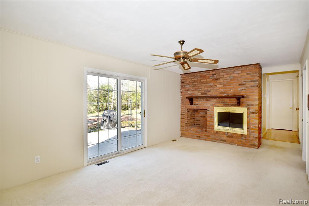 32855 Old Post Road Franklin, MI 48025 - Photo 15 of 36