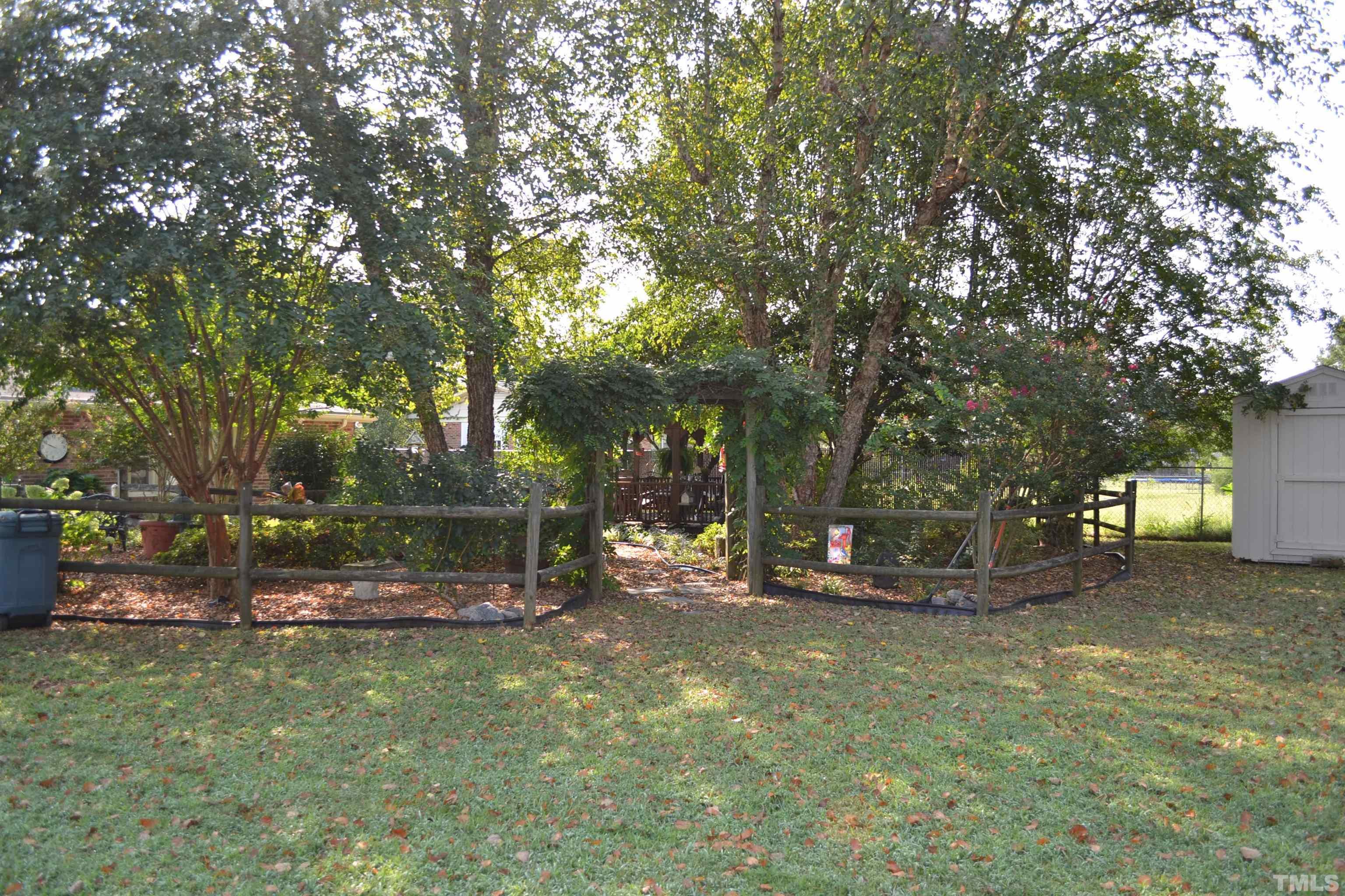 1026 Abbott Road Henderson, NC 27537 - Photo 11 of 30 Gallery Image 11