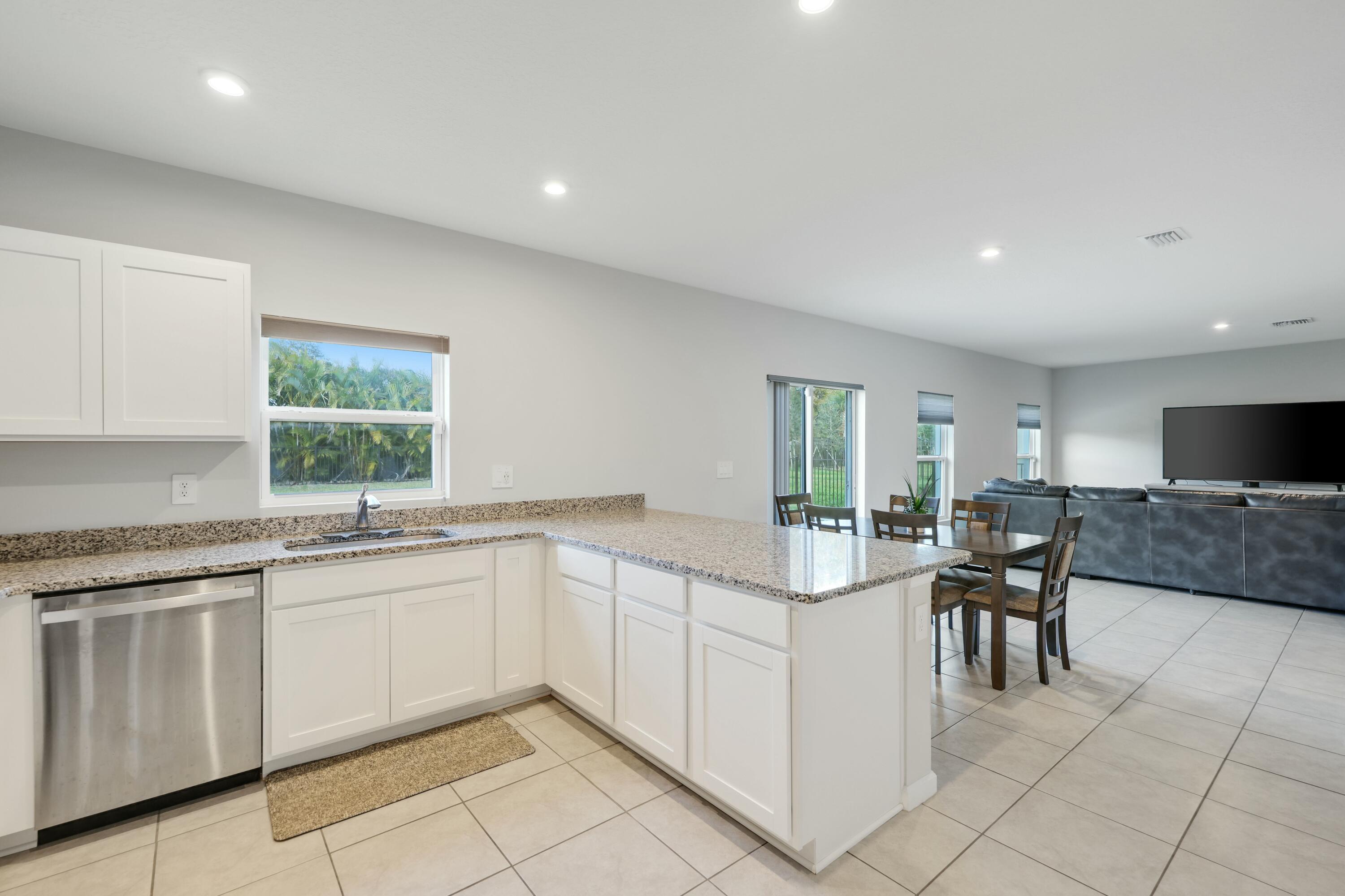 514 Raspberry Road Fort Pierce, FL 34981 - Photo 14 of 47 tempImaget4aPZp