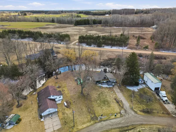 $239,900 | 21134 Ceasar Drive, Marion, MI 49665