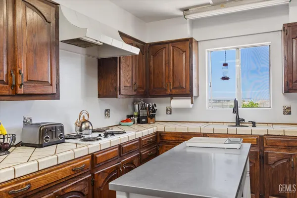$649,999 | Undisclosed Address, Maricopa, CA 93252