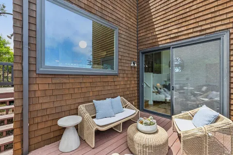 $1,300,000 | 220 Donahue Street, Sausalito, CA 94965