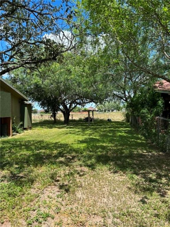 1104 Esperanza Road Alamo, TX 78516 - Photo 20 of 21 a view of park with trees