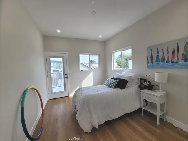 $1,199,999 | 5414 Hillcrest Drive, Los Angeles, CA 90043