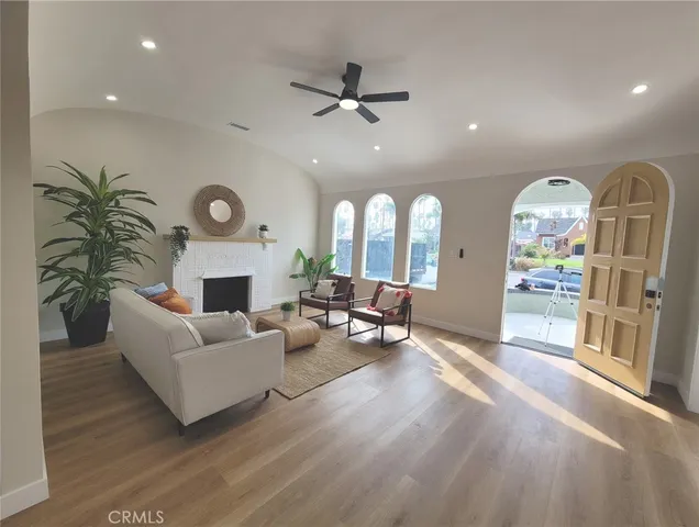 $1,199,999 | 5414 Hillcrest Drive, Los Angeles, CA 90043