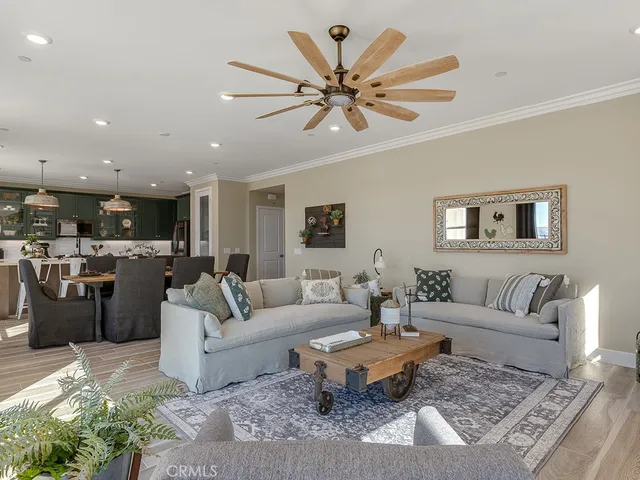 $933,990 | 28921 Saddle Circle, Castaic, CA 91384