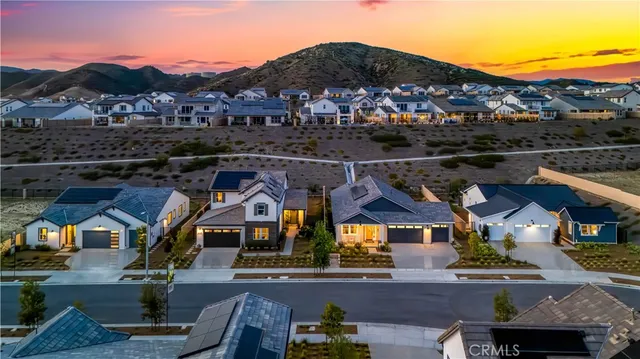 $933,990 | 28921 Saddle Circle, Castaic, CA 91384