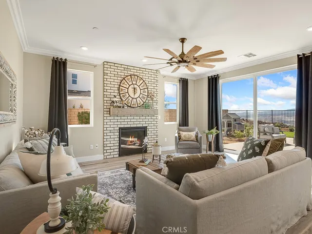 $933,990 | 28921 Saddle Circle, Castaic, CA 91384