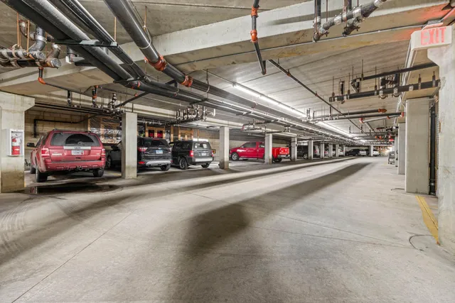 $294,900 | 1321 Lake Drive West, Unit 216, Chanhassen, MN 55317