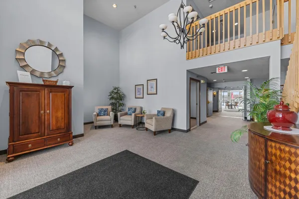 $289,900 | 1321 Lake Drive West, Unit 216, Chanhassen, MN 55317