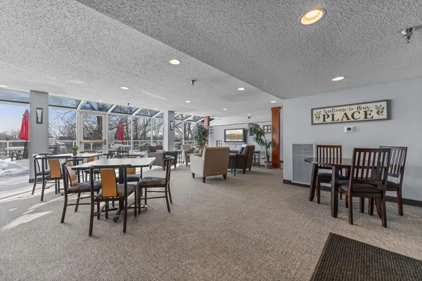 $289,900 | 1321 Lake Drive West, Unit 216, Chanhassen, MN 55317