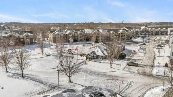 $289,900 | 1321 Lake Drive West, Unit 216, Chanhassen, MN 55317
