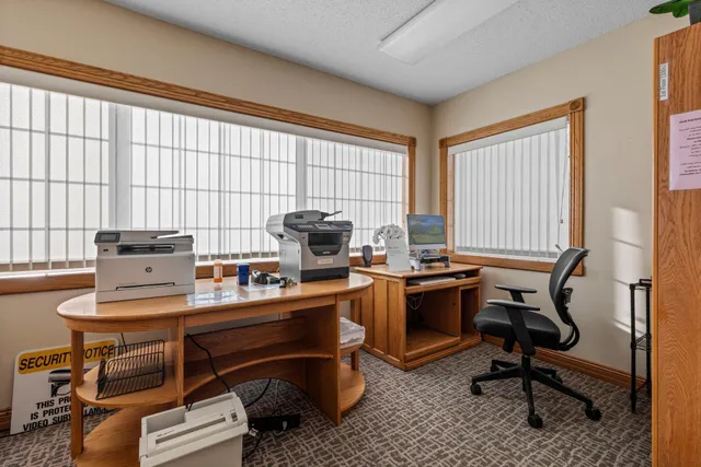 $294,900 | 1321 Lake Drive West, Unit 216, Chanhassen, MN 55317