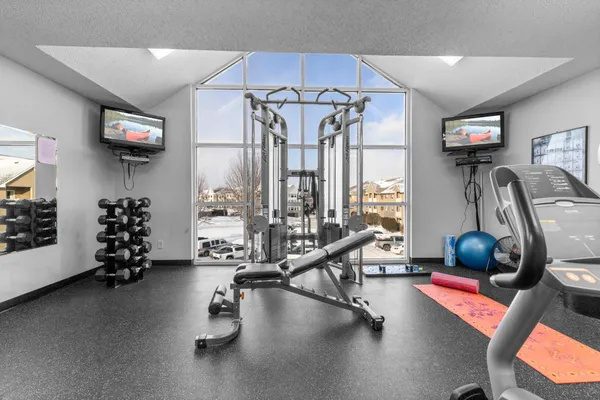 $289,900 | 1321 Lake Drive West, Unit 216, Chanhassen, MN 55317