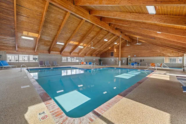 $294,900 | 1321 Lake Drive West, Unit 216, Chanhassen, MN 55317