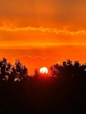 $289,900 | 1321 Lake Drive West, Unit 216, Chanhassen, MN 55317