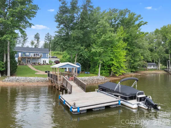 $1,035,000 | 645 Riverside Drive, Lexington, NC 27292