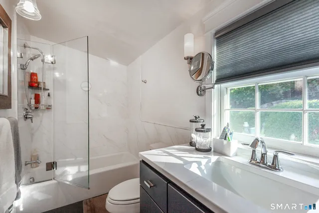 $25,000 | 76 North Street, Roxbury, CT 06783