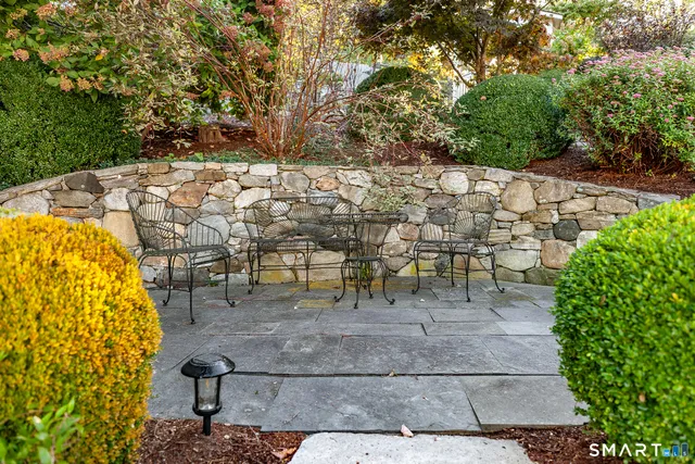 $25,000 | 76 North Street, Roxbury, CT 06783