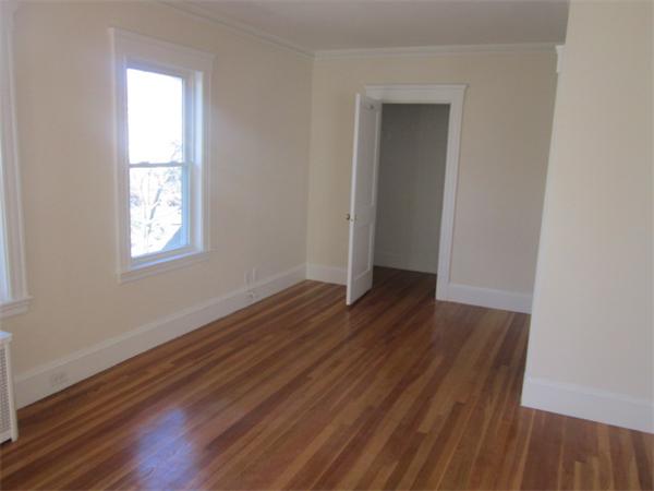 33 Clarendon Road, Unit 2 Belmont, MA 02478 - Photo 5 of 13 Gallery Image 5