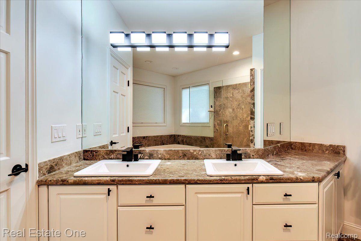 5016 Stonehenge Drive Rochester, MI 48306 - Photo 47 of 82 Gallery Image 47