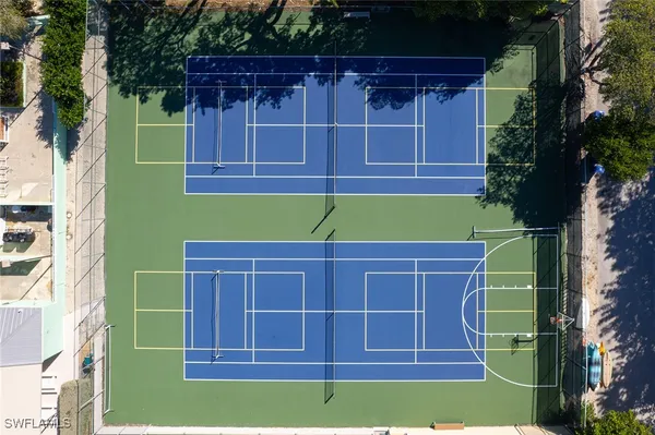 a view of a tennis court