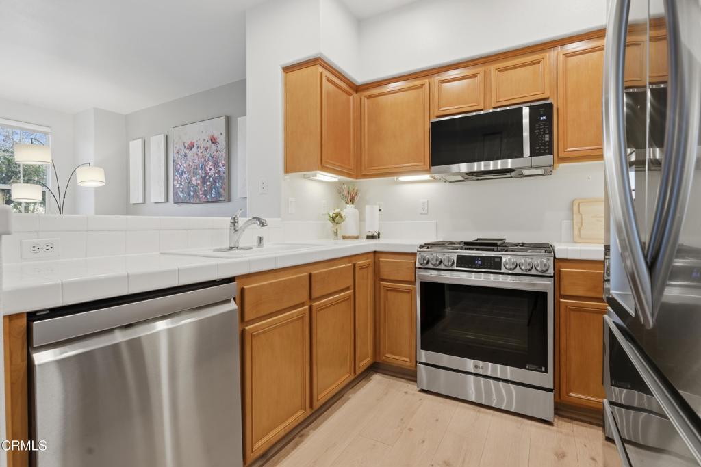 27072 Victoria Lane, Unit 126 Valencia, CA 91355 - Photo 7 of 18