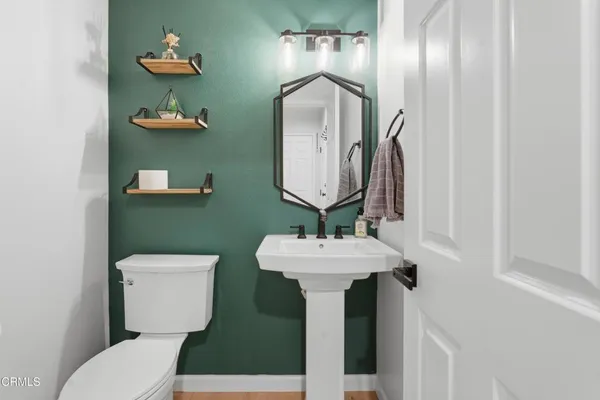 $675,000 | 27072 Victoria Lane, Unit 126, Valencia, CA 91355