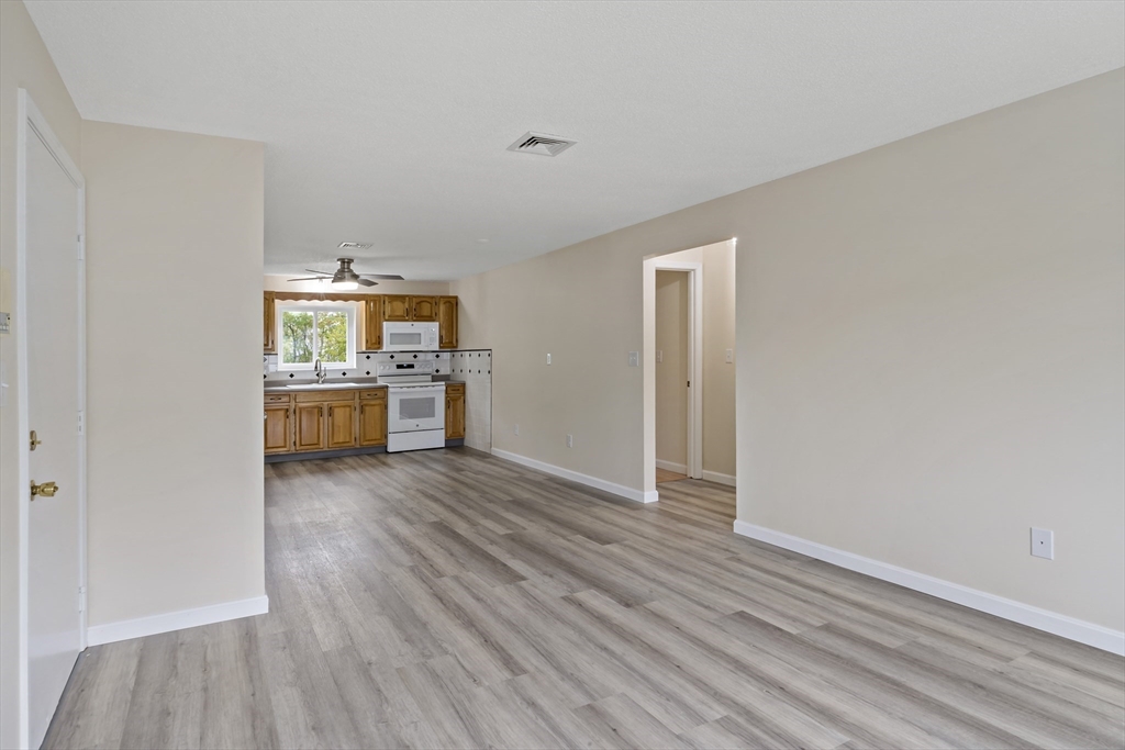 5455 North Main Street, Unit 4D Fall River, MA 02720 - Photo 8 of 23