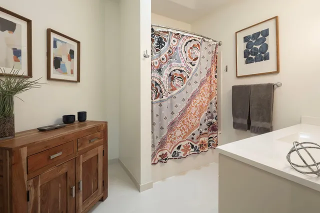 $445,000 | 4013 West 31st Street, Unit 102, St. Louis Park, MN 55416