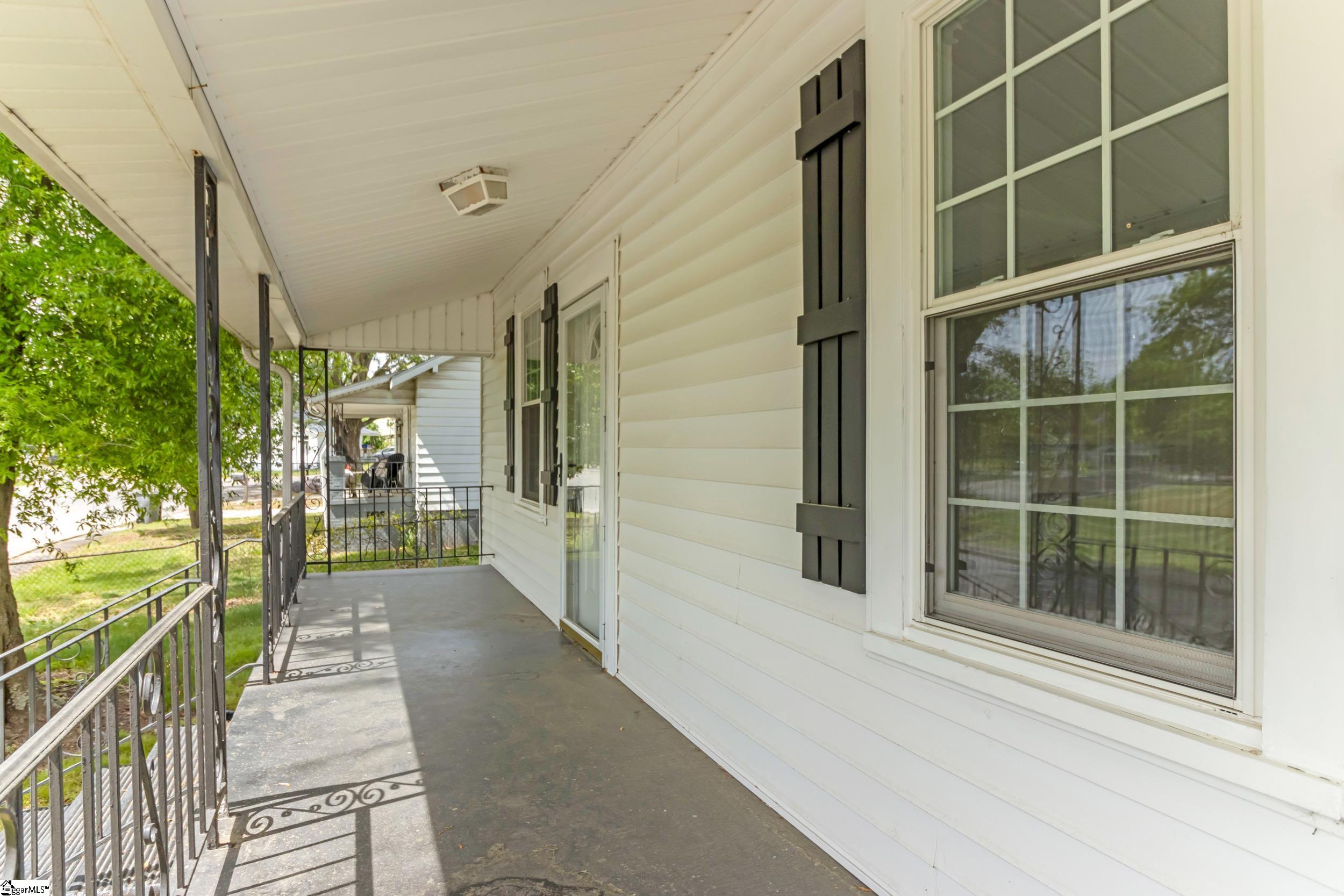 30 Baldwin Street Greenville, SC 29611 - Photo 4 of 31