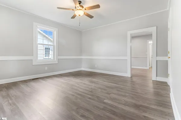 $1,200 | 30 Baldwin Street, Greenville, SC 29611