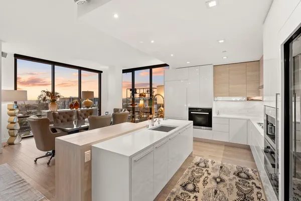$2,950,000 | 2604 Fifth Avenue, Unit 804, San Diego, CA 92103