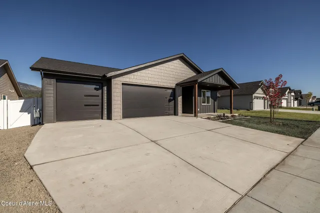 $569,000 | 9117 West Cultivator Avenue, Rathdrum, ID 83858