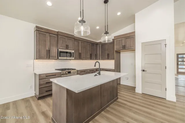 $569,000 | 9117 West Cultivator Avenue, Rathdrum, ID 83858