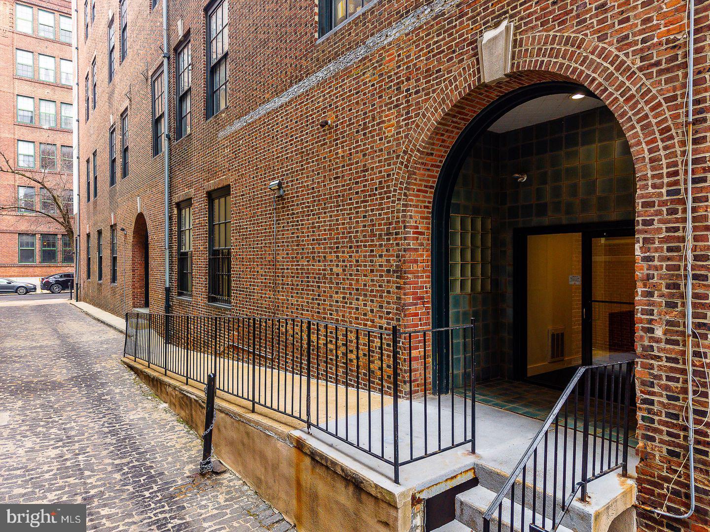 303 Vine Street, Unit 511 Philadelphia, PA 19106 - Photo 24 of 25