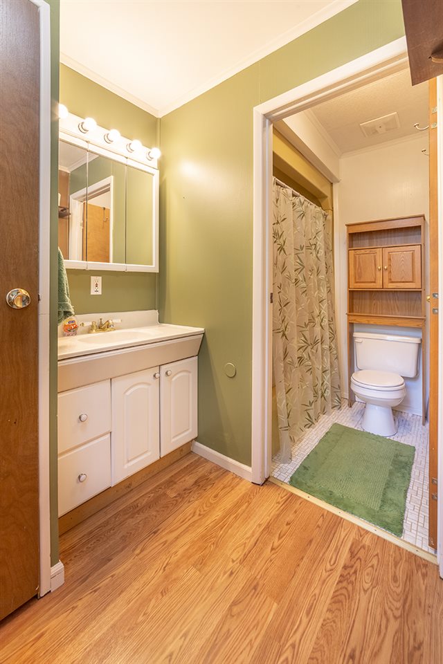 2404 East Ginter Road Midland, MI 48640 - Photo 8 of 15