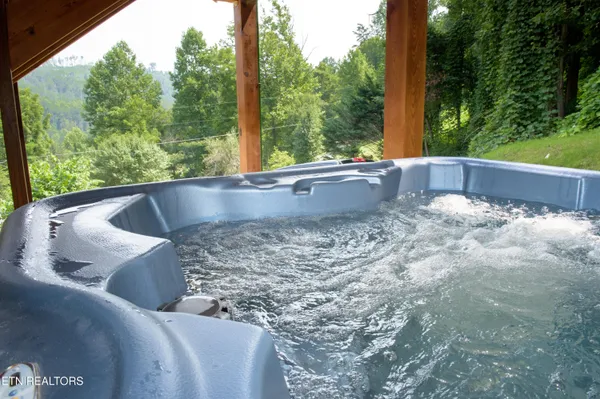 $1,859,000 | 363 Lewis Clabo Road, Gatlinburg, TN 37738