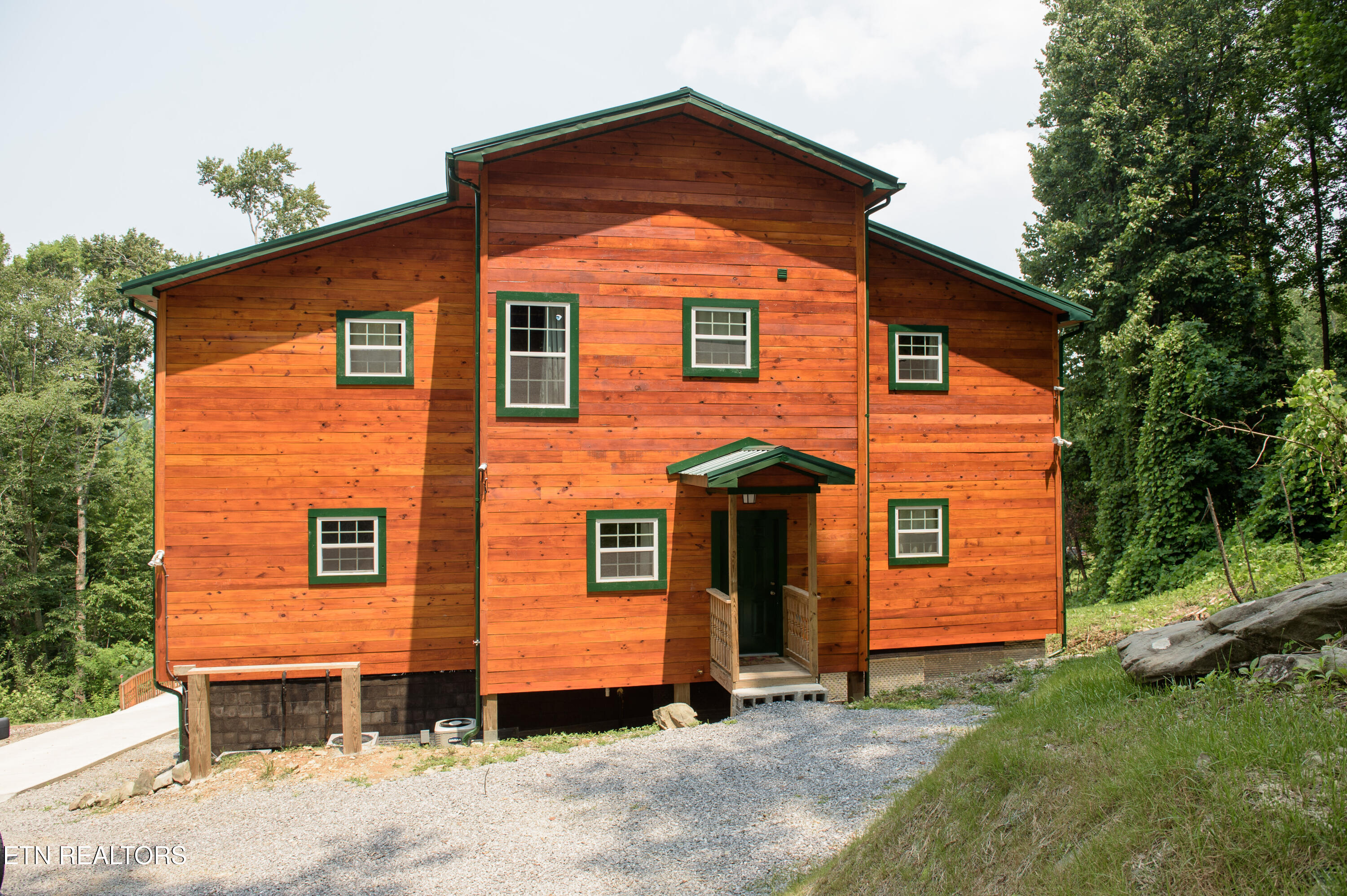 363 Lewis Clabo Road Gatlinburg, TN 37738 - Photo 3 of 57 rayburn-0076