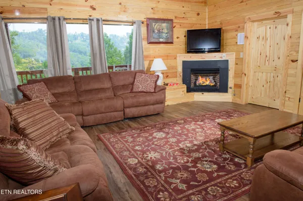 $1,859,000 | 363 Lewis Clabo Road, Gatlinburg, TN 37738