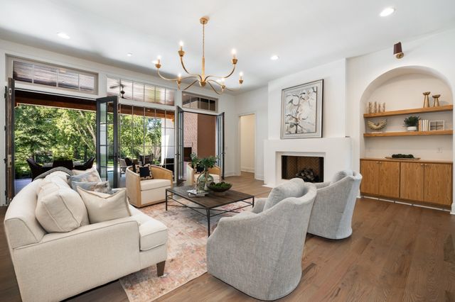 $5,300,000 | 2811 Tyne Boulevard, Nashville, TN 37215