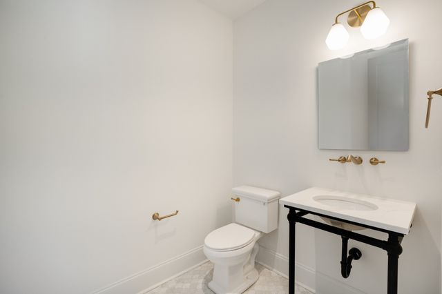 $5,300,000 | 2811 Tyne Boulevard, Nashville, TN 37215