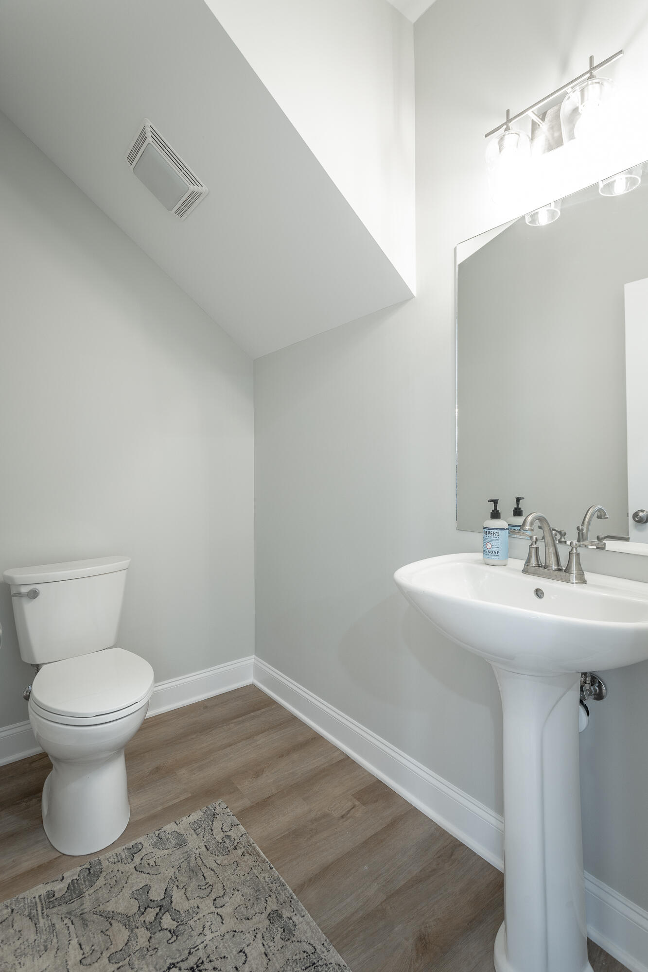 2534 Bannerman Lane Chattanooga, TN 37421 - Photo 16 of 46 153 Bellingham Drive NE HD-8