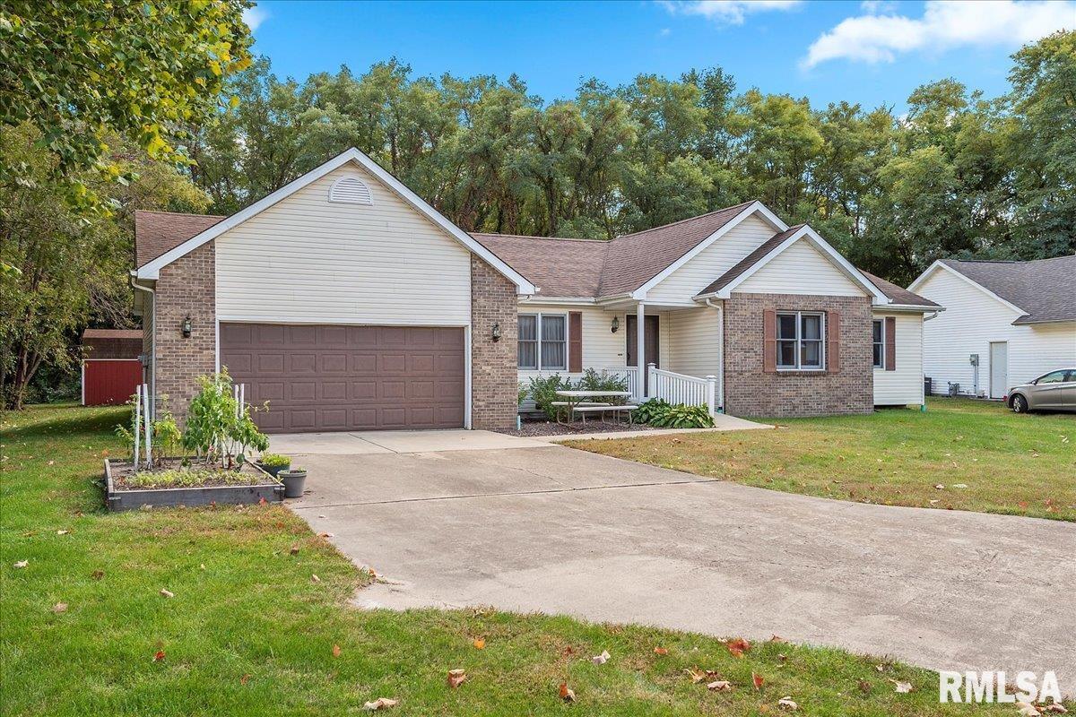 3990 Virginia Lane Spaulding, IL 62561 - Photo 3 of 39 Gallery Image 3