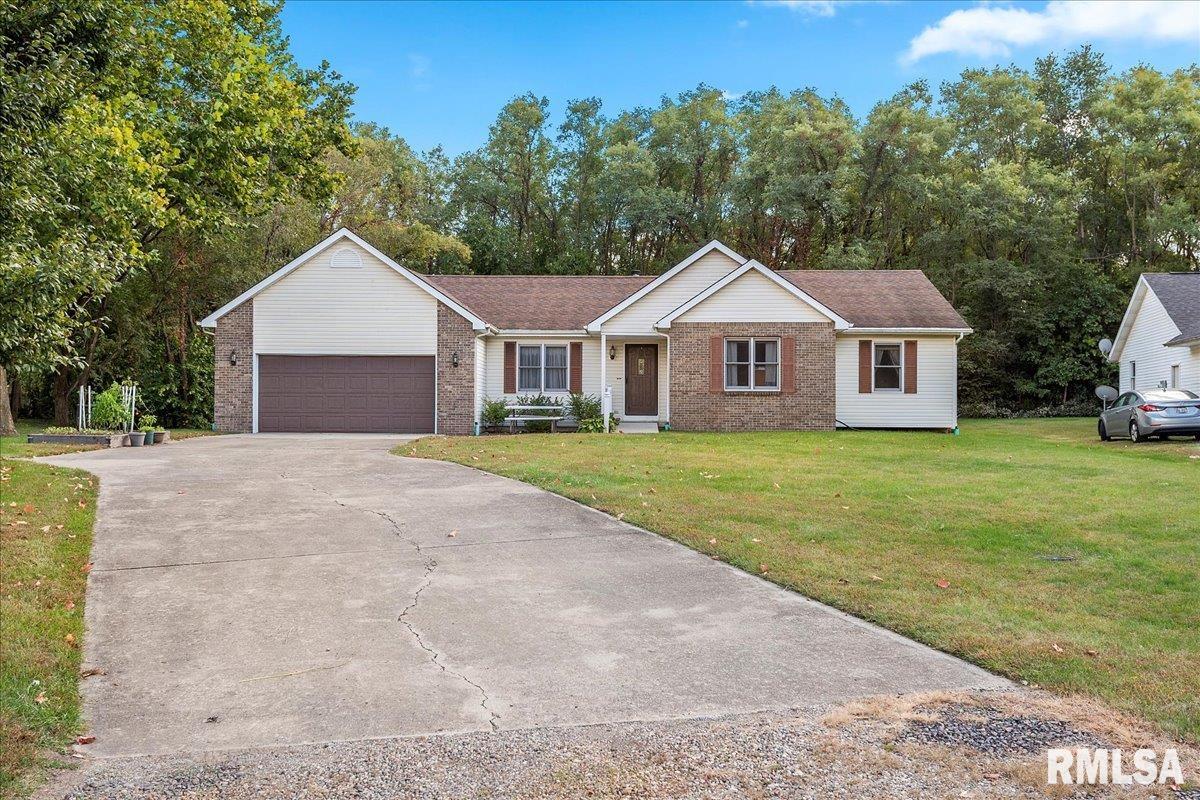 3990 Virginia Lane Spaulding, IL 62561 - Photo 4 of 39 Gallery Image 4