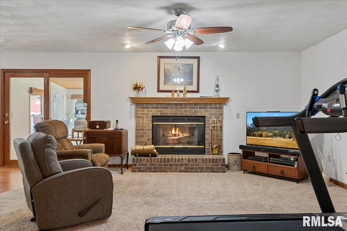 3990 Virginia Lane Spaulding, IL 62561 - Photo 9 of 39 Gallery Image 9